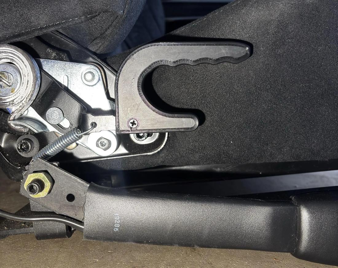 Extension bolted to the A4 recline lever