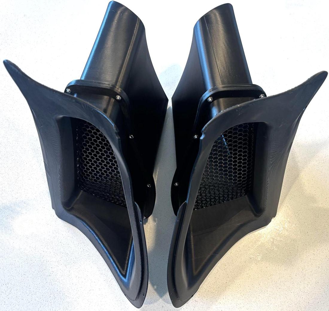 C5 fender cove ducts, ABS with mesh