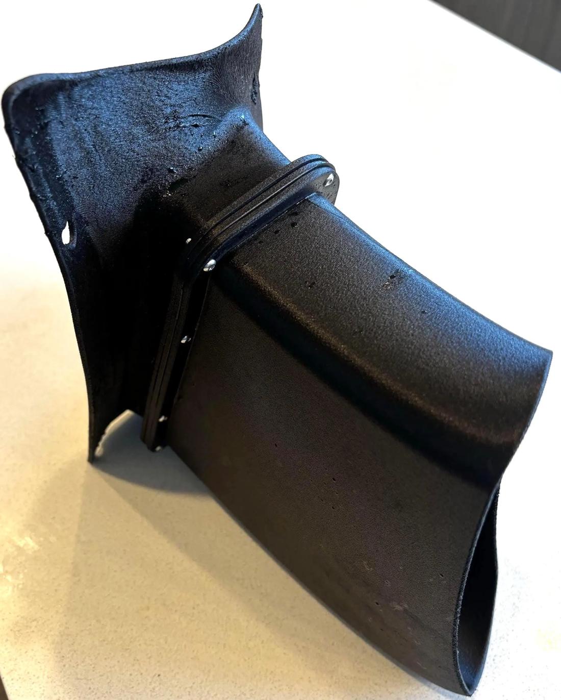 PAHT-CF duct, rear of the scoop