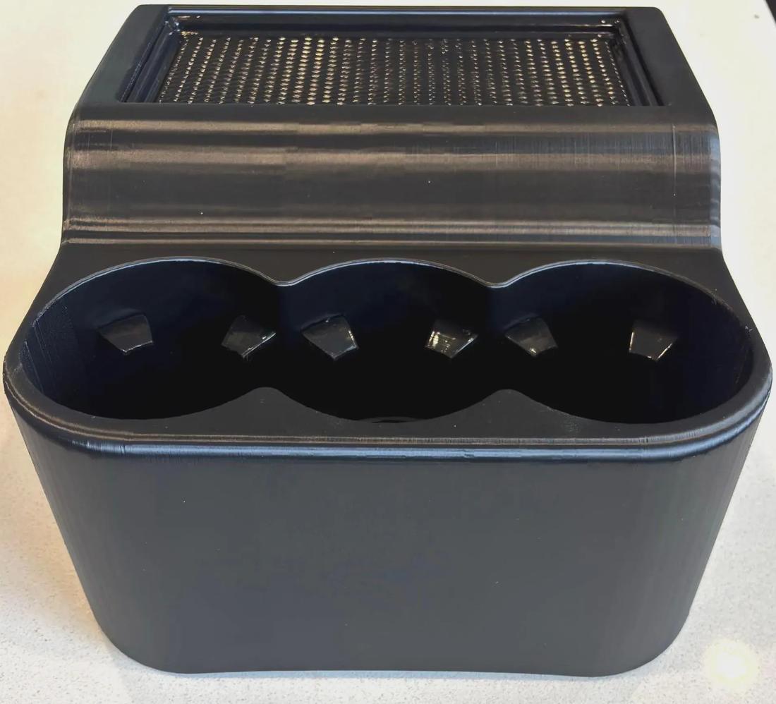 Unfinished C6 cupholder, angled